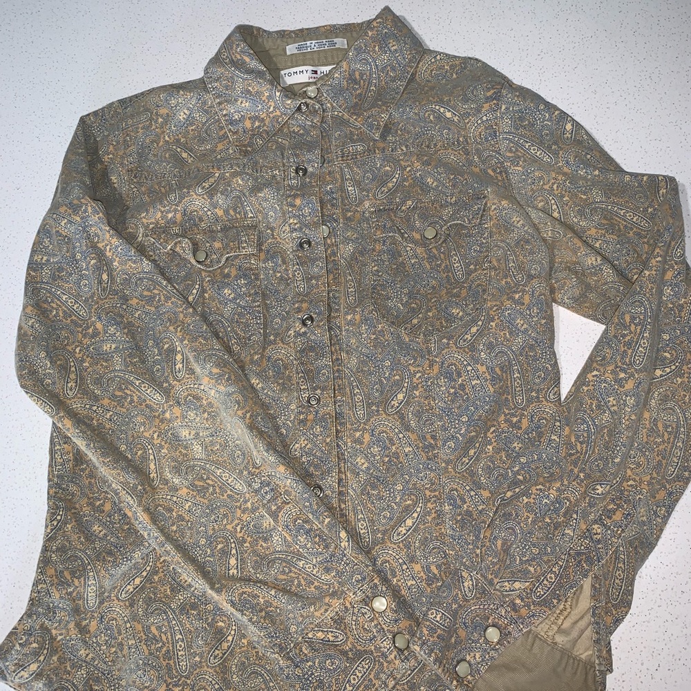 Tommy Hilfiger shirt